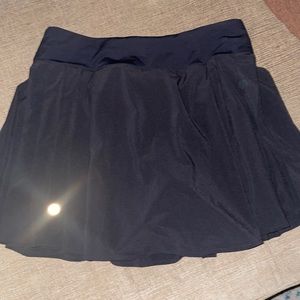 Super cute black skort